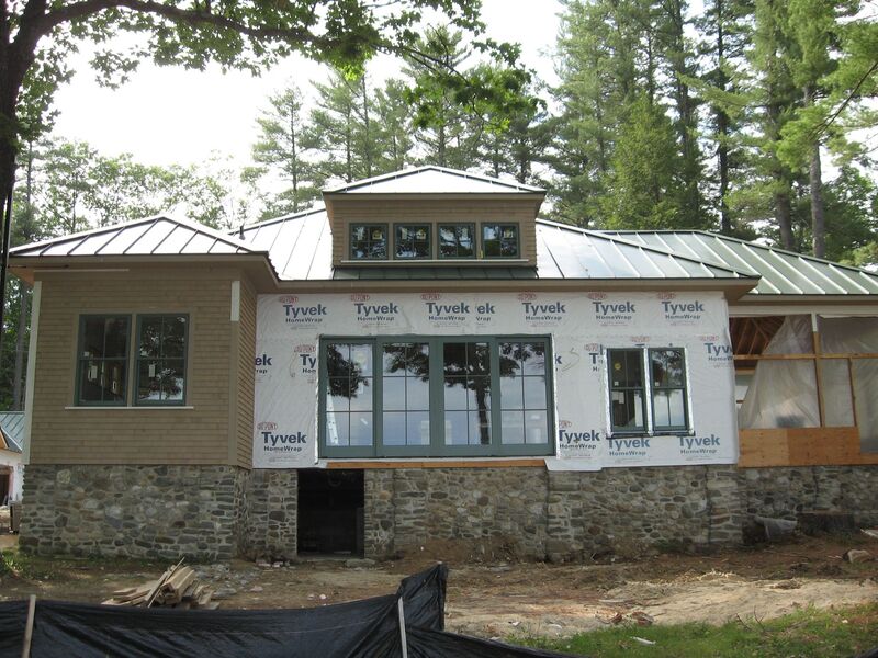 Aluminum roofing installation on new construction